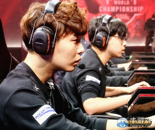 两名外援身 两名外援身